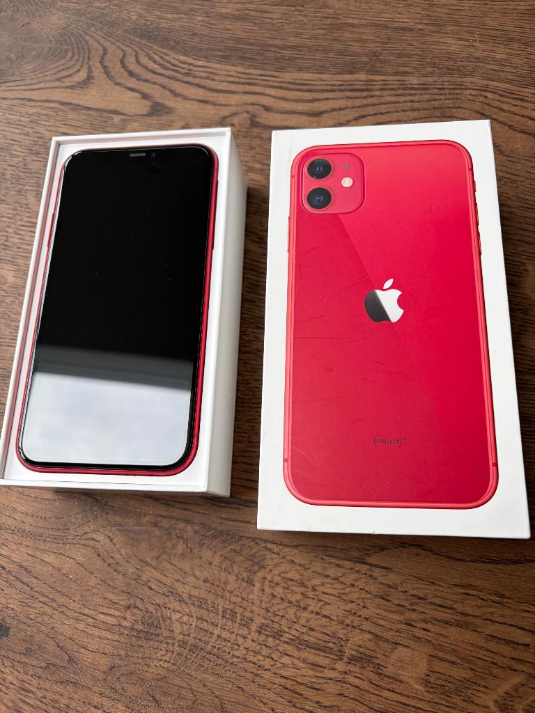 Rode Iphone 11, Telecommunicatie, Mobiele telefoons | Apple iPhone, Ophalen, Gebruikt, 75 %, IPhone 11