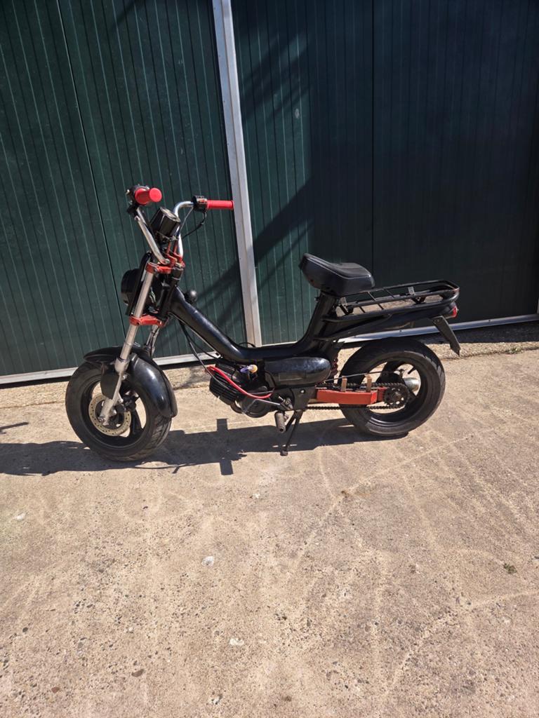 Tomos brommer loopt, Fietsen en Brommers, Ophalen, Gebruikt, Maximaal 45 km/u, Onbekend