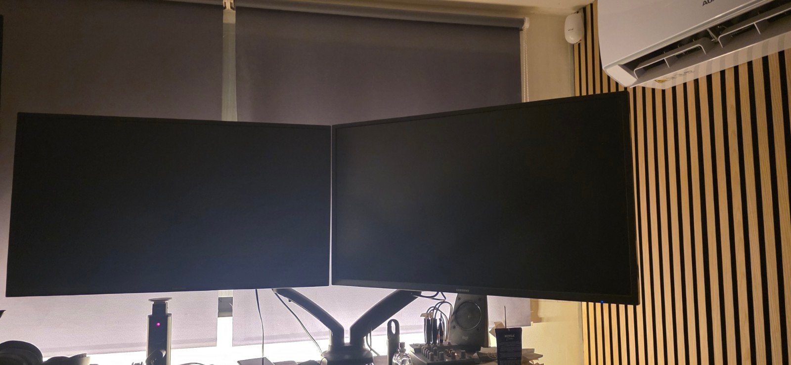 2x Samsung 32 inch 4K Monitor, Computers en Software, Gaming, Samsung, HDMI, 60 Hz of minder
