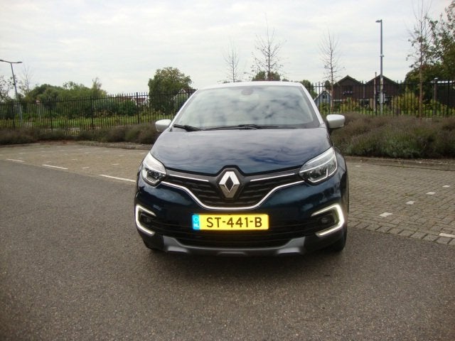 Foto 2 van Renault Captur 1.2 TCe Intens LETOP 16000KM
