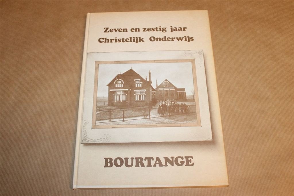 Gedenkboek Christelijk Onderwijs Bourtange, Boeken, Geschiedenis | Stad en Regio, Ophalen of Verzenden, Zo goed als nieuw