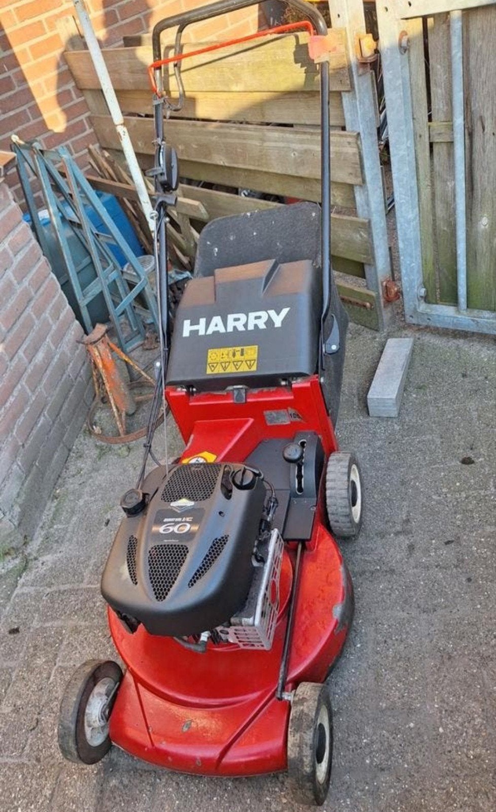 Grasmaaier harry met aandrijving, Ophalen, Gebruikt, Harry