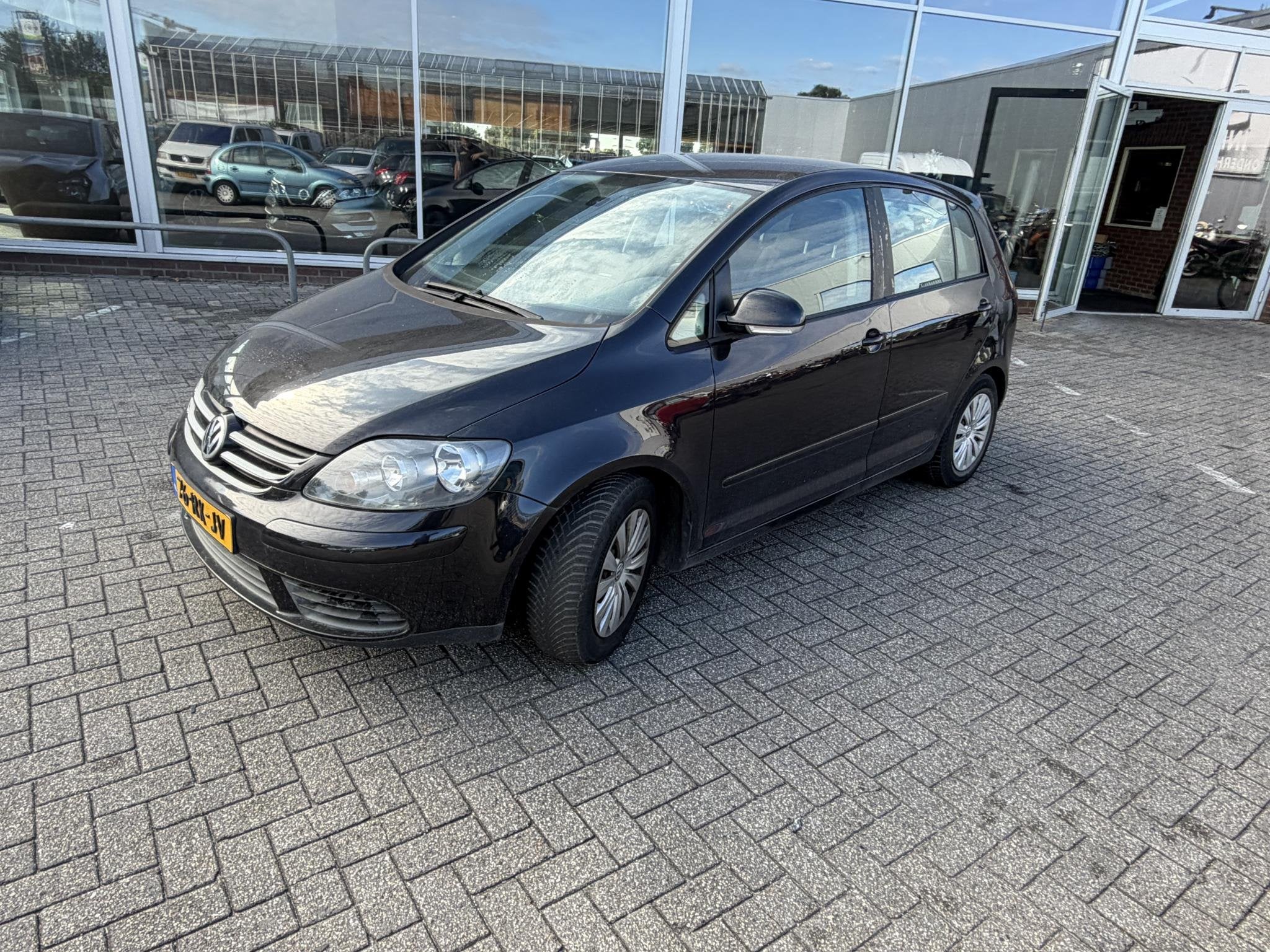 Volkswagen Golf Plus 1.6 FSI Sportline Geeft aan geen olie, Stof, Zwart, 4 cilinders, 116 pk