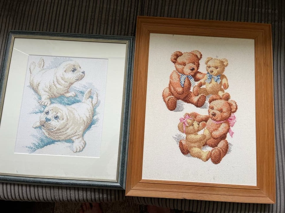 GRATIS.2  borduurwerken: Zeehondjes en Teddyberen, Ophalen of Verzenden, Gebruikt, Handborduren, Overige typen