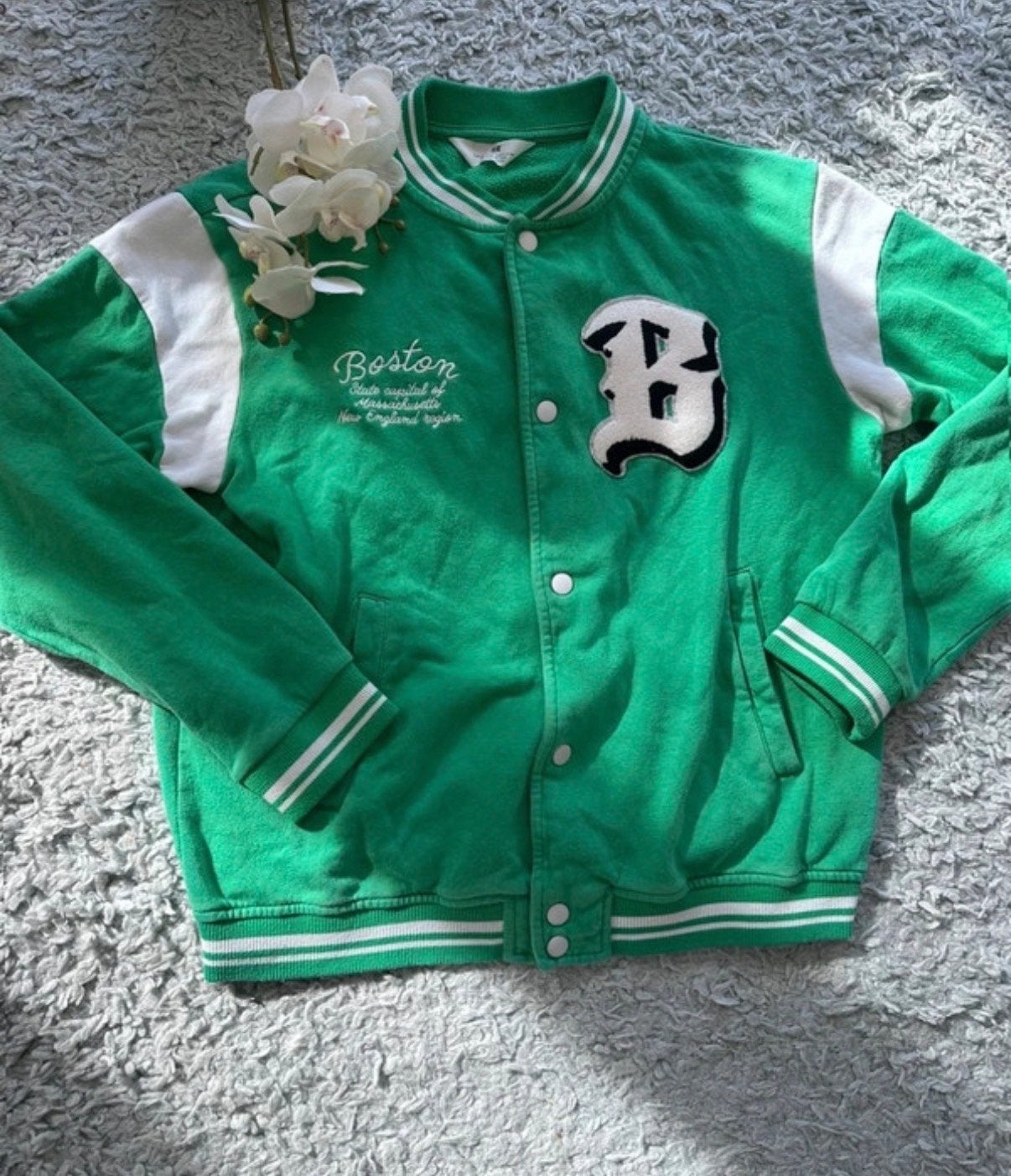 Leuk groen/wit Boston baseball vest/jack van H&M, maat 158, Ophalen of Verzenden, Gebruikt, Jongen, Jas