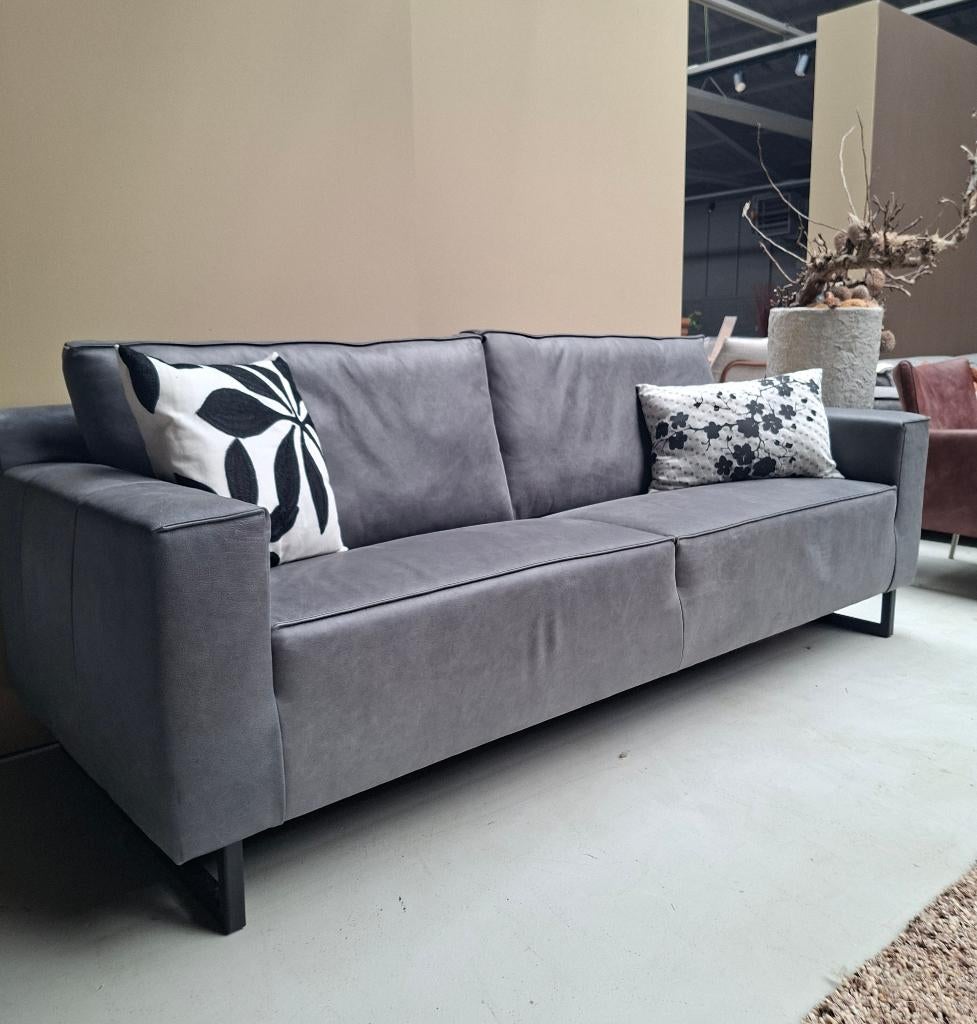 Bonn 3,5 zits bankstel in Vintage leder Grey nu €1299,-, Ophalen, Rechte bank, 200 tot 250 cm, Driepersoons