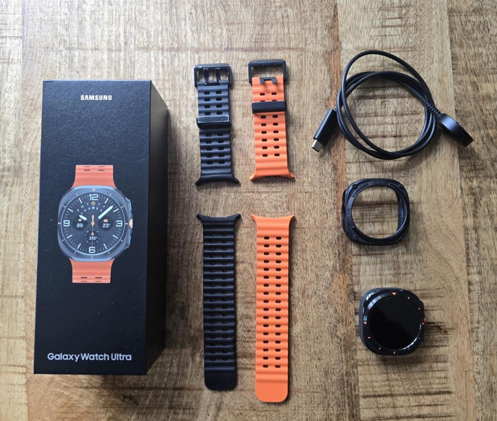 Samsung Galaxy Watch Ultra in topstaat., Ophalen of Verzenden, Zo goed als nieuw, Zwart, Android