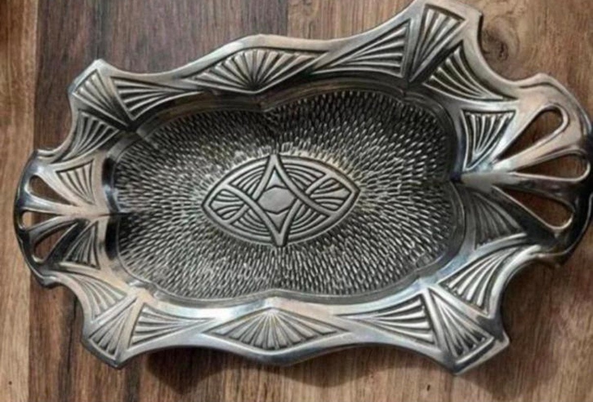 Antieke Duitse Art Deco metalen decoratieve schaal, Ophalen of Verzenden