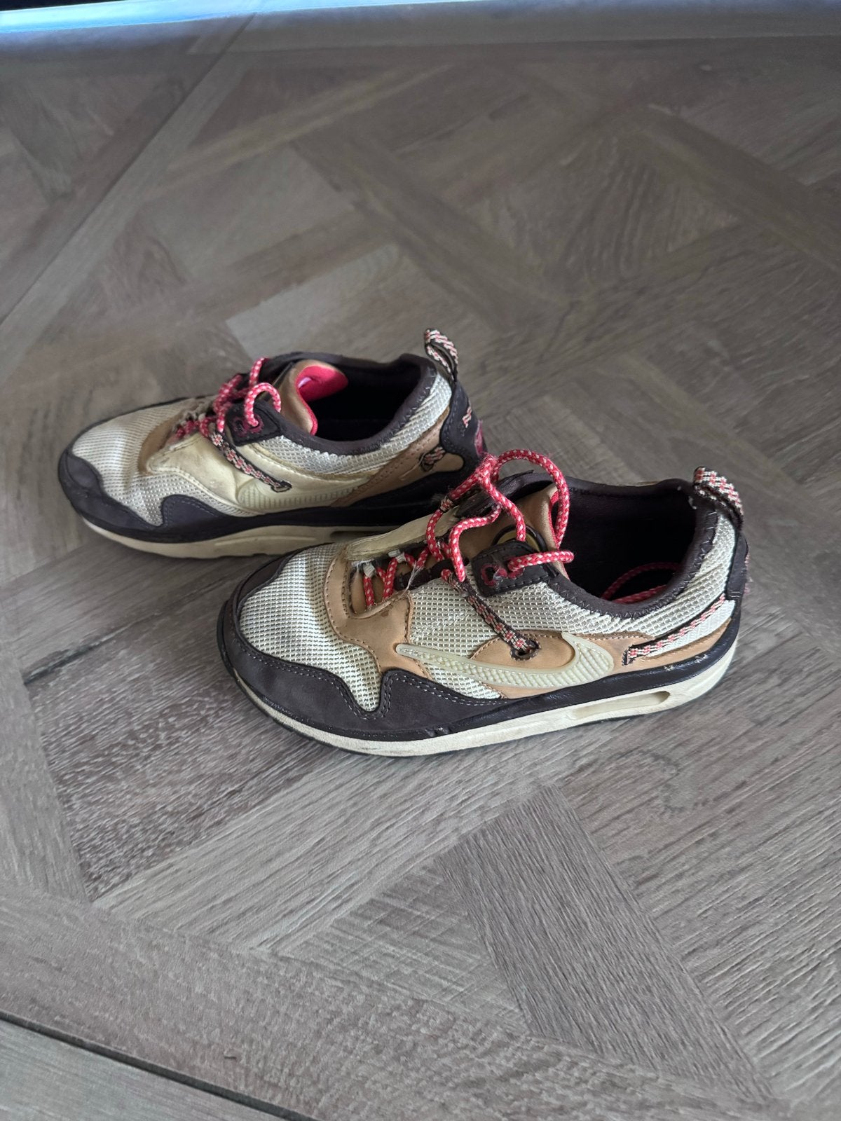 Nike cactus Jack- Travis scott - Maat 31.5, Kinderen en Baby's, Ophalen of Verzenden, Gebruikt, Jongen of Meisje, Sportschoenen
