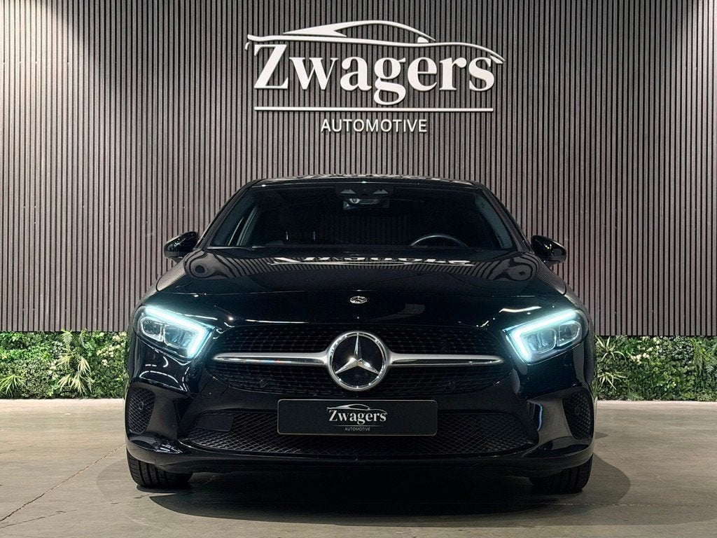Mercedes-Benz A-klasse 180 Business Solution Luxury | Automa, Auto's, 136 pk, 4 cilinders, Met garantie (alle), Zwart