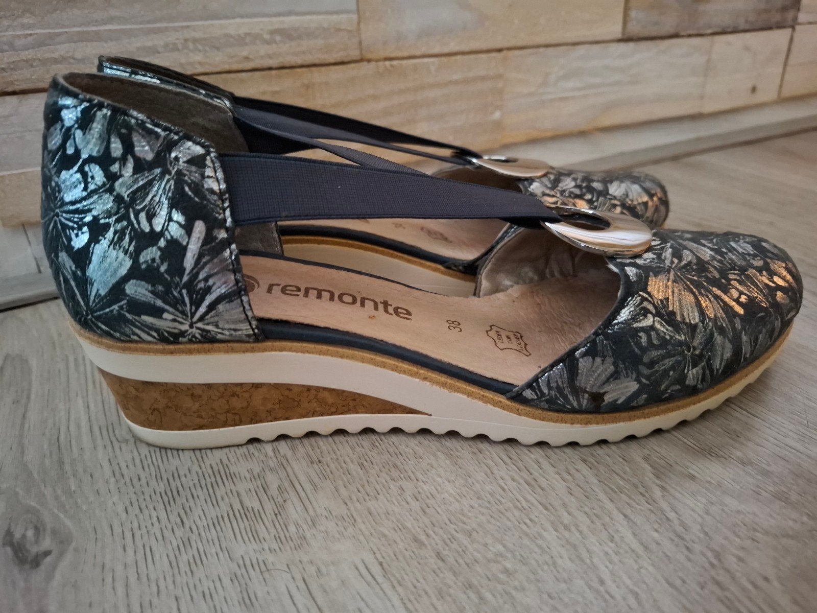 Remonte sandalen Maat 38, Kleding | Dames, Schoenen, Zwart, Remonte, Zo goed als nieuw, Sandalen of Muiltjes