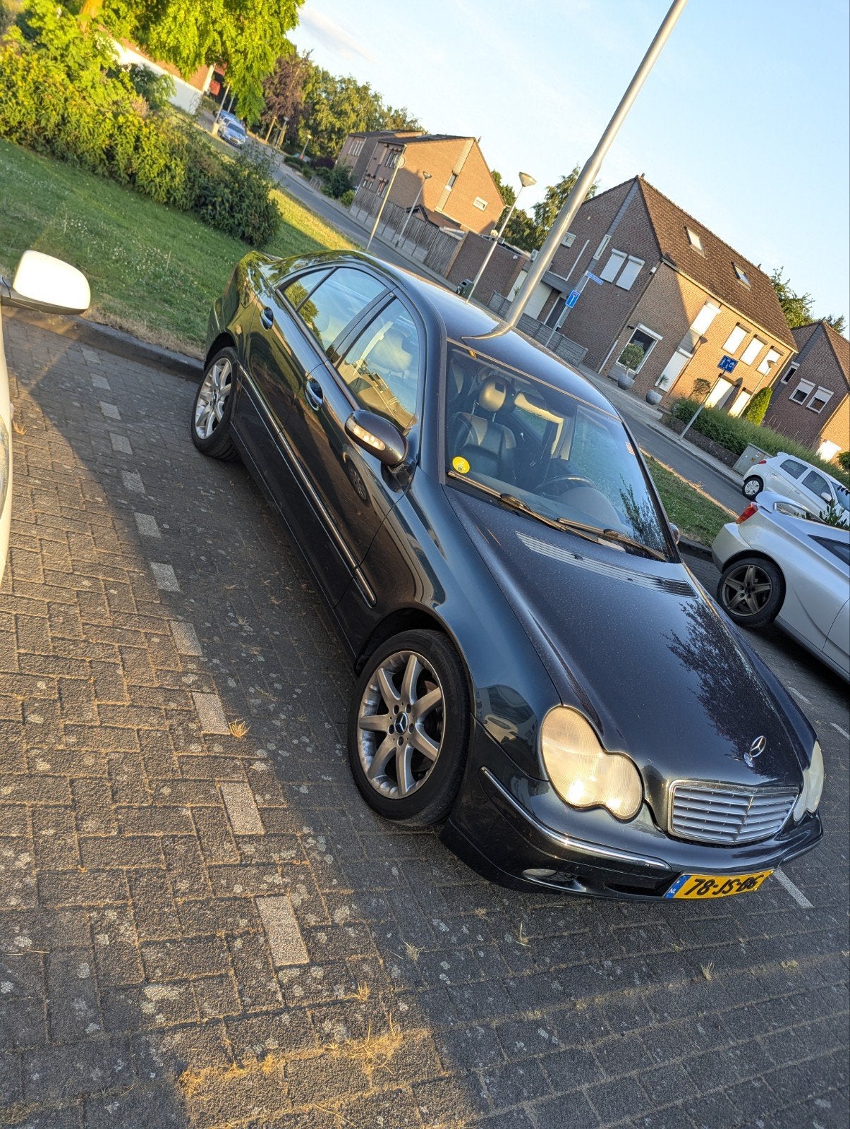 Mercedes-Benz C-Klasse 2.6 C240 Sedan AUT 2002 Zwart, Ophalen