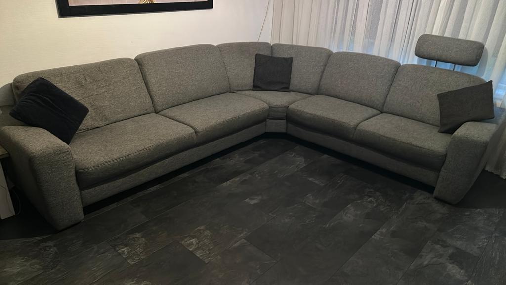 Grote grijze hoekbank met longchair rechts, Huis en Inrichting, Banken | Bankstellen, 250 tot 300 cm, Gebruikt, Hoekbank, 75 tot 100 cm
