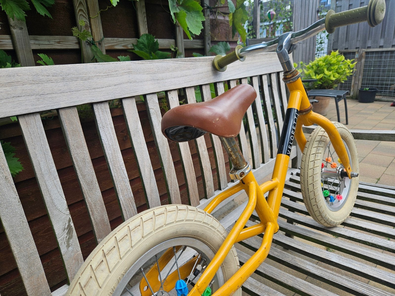 Gele Veloretti loopfiets voor kinderen, Fietsen en Brommers, Ophalen, Gebruikt, Minder dan 16 inch