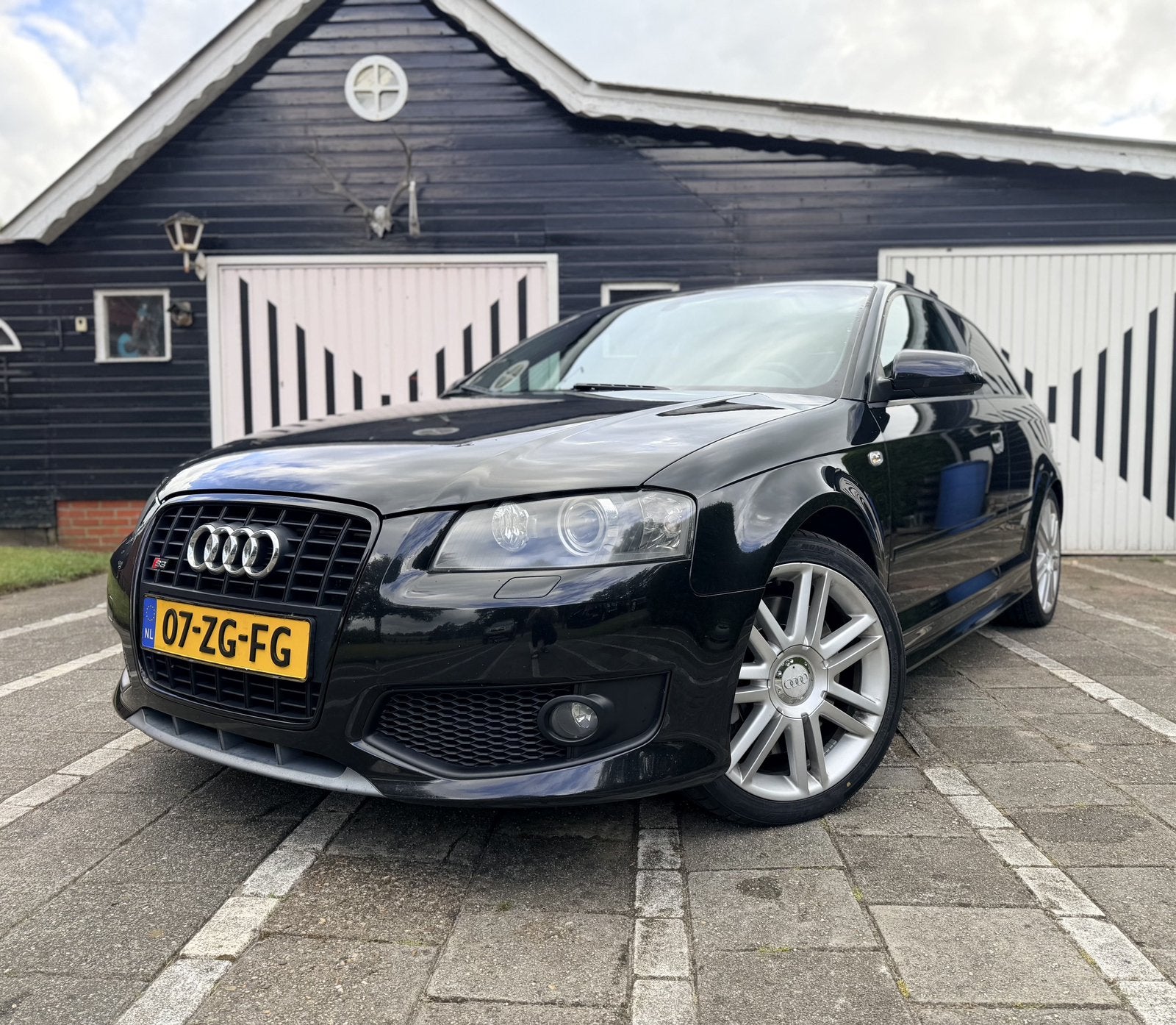 Audi S3 2.0 Tfsi 265PK 3D Quattro 2007 Zwart, Auto's, Audi, S3, Automatische klimaatregeling, Zwart, 4 cilinders