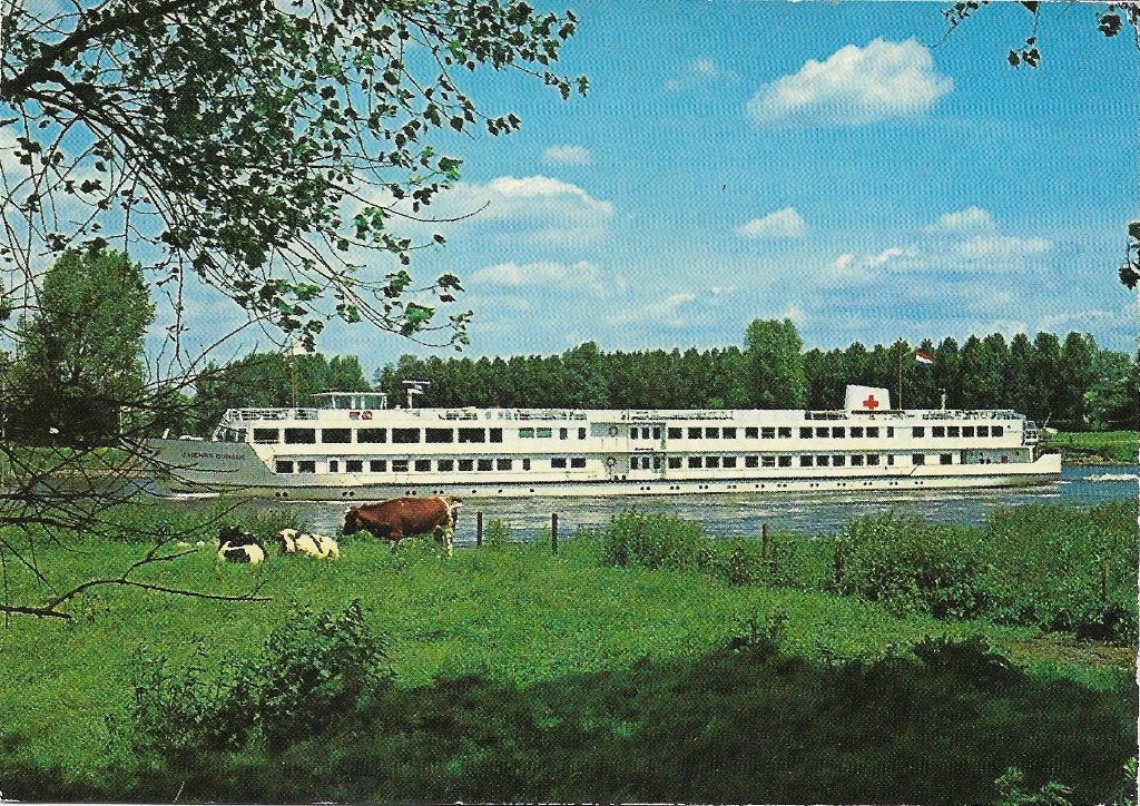 Ansichtkaart  	ms J. Henry Dunant	Hospitaalschip Rode Kruis, Verzenden, 1960 tot 1980, Gelopen, Voertuig