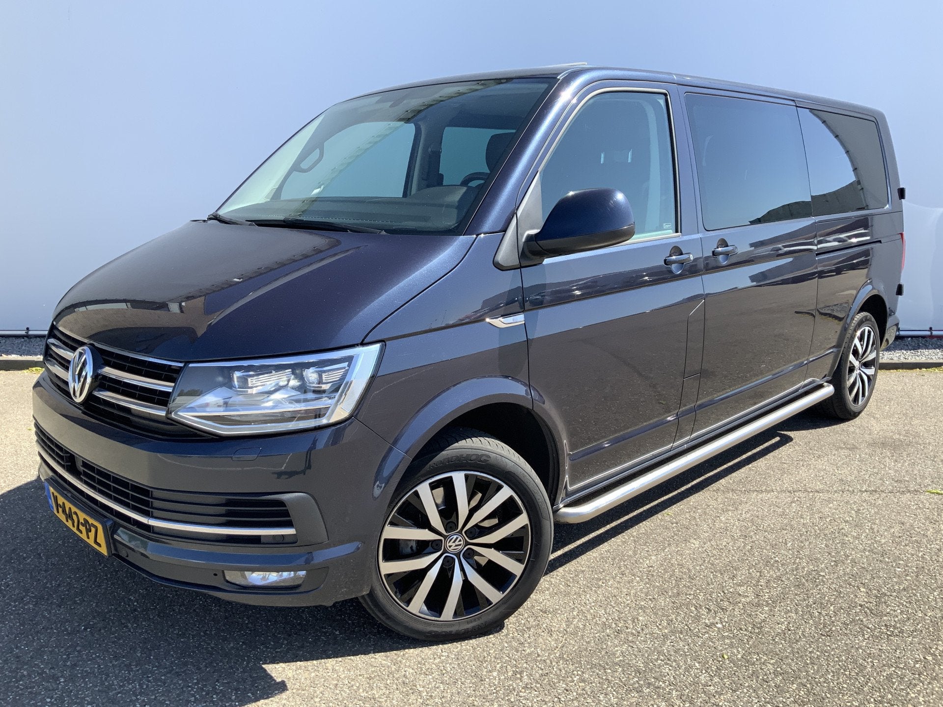 Volkswagen Transporter 2.0 TDI L2H1 DC Highline Automaat Dub, Stof, Gebruikt, Euro 6, 4 cilinders