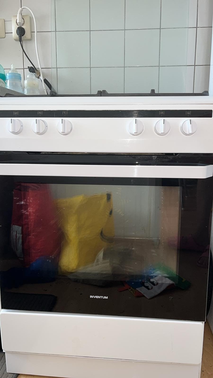 Inventum gasfornuis met oven - mist 1 pit deksel, Witgoed en Apparatuur, Ophalen, Gebruikt, 60 cm of meer, 4 kookzones