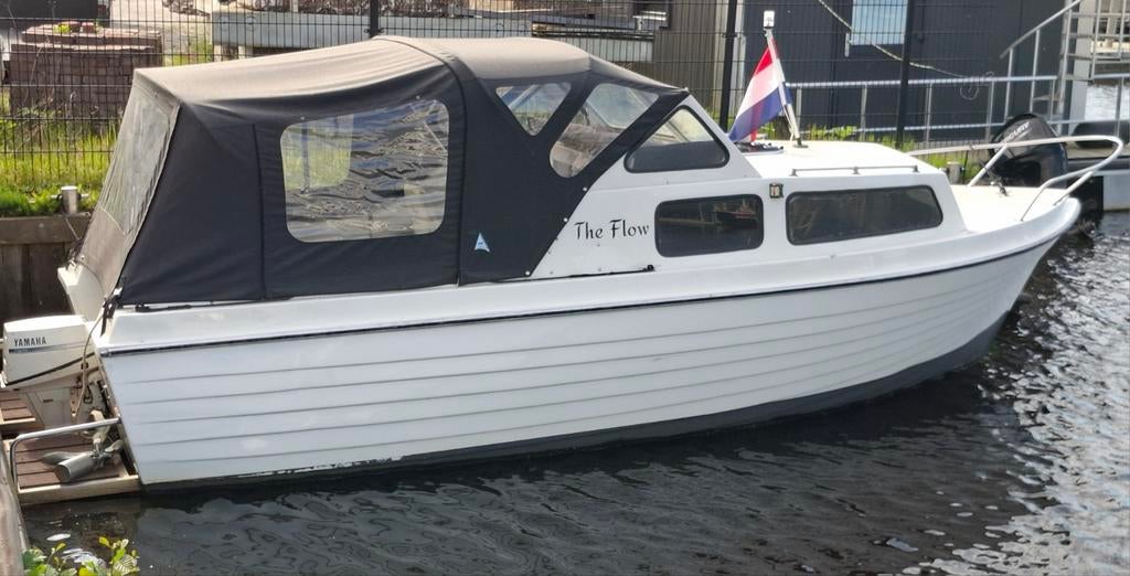 Nette Kajuitboot 'The Flow' met Yamaha buitenboordmotor, Watersport en Boten, Motorboten en Motorjachten, Benzine, Overige merken