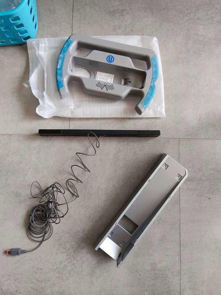 Wii Accessoires: Batterij, Tennis Set, 7-in-1 Sport Kit, Ophalen of Verzenden, Gebruikt, Sport