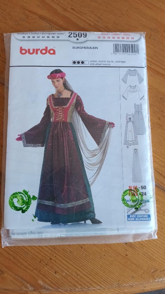 Burda patroon 2509 historische patroon, Ophalen, Overige typen, Vrouw, Nieuw