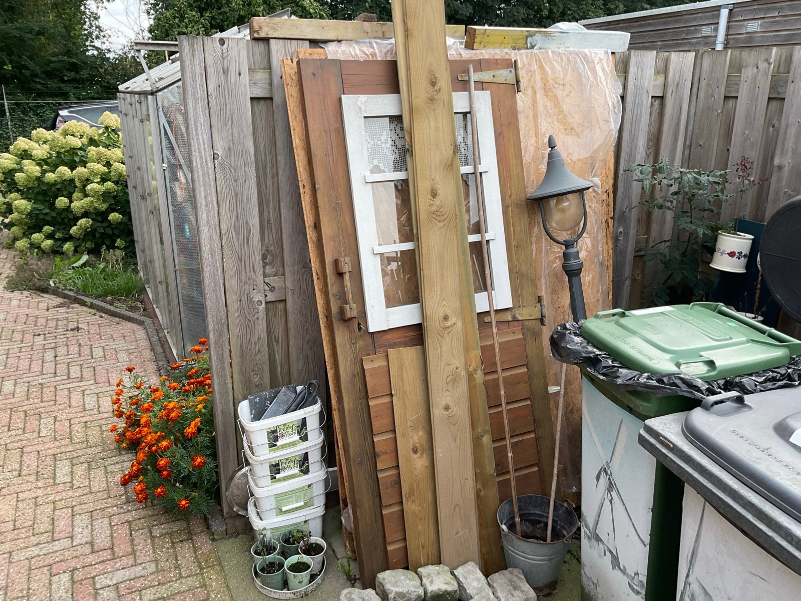 Tuinhuis - Eenvoudig te monteren met reserve planken., Ophalen, Gebruikt, Hout, Tuinhuis