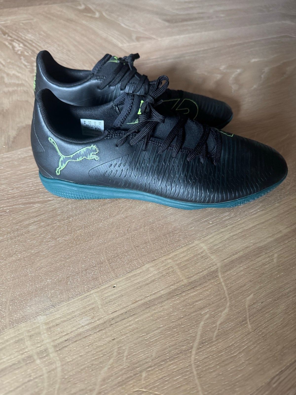 Puma zaal/straat voetbal schoenen - Zo goed als nieuw!, Maat XS of kleiner, Schoenen, Ophalen of Verzenden, Zo goed als nieuw