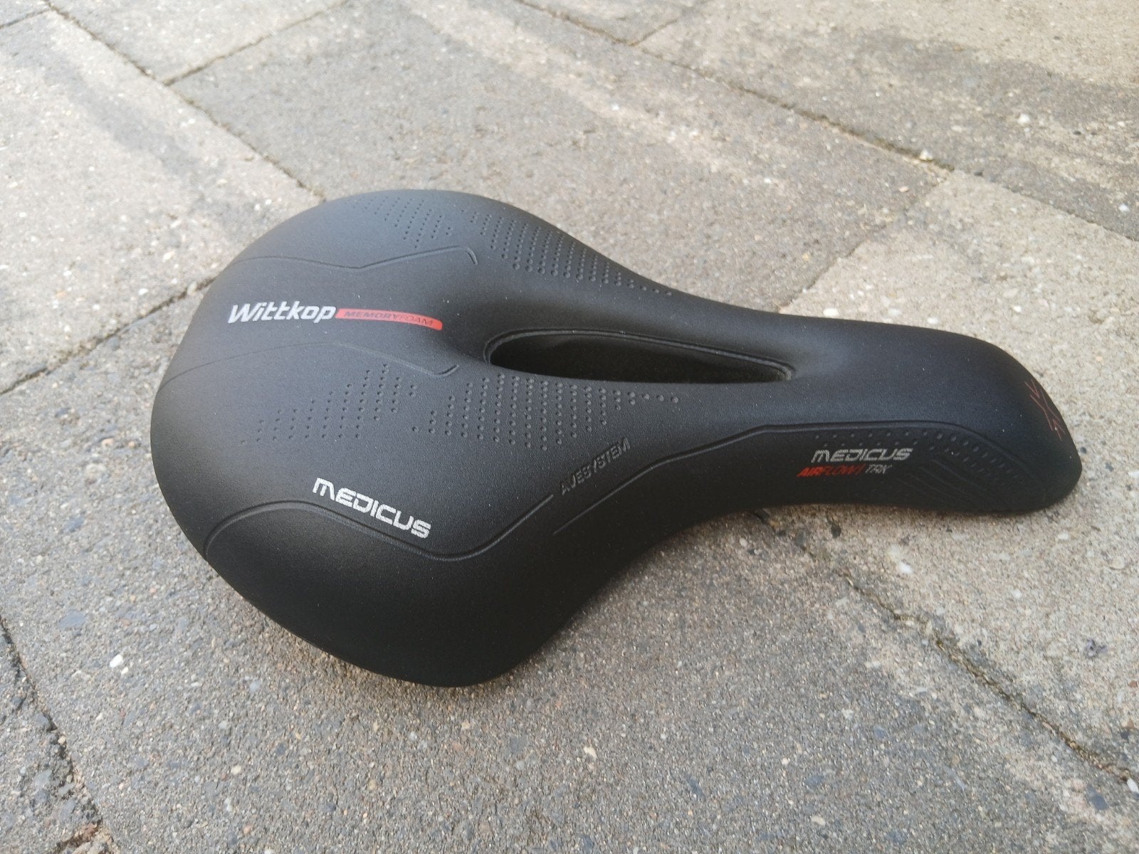 Wittkop Medicus Airflow | TRK heren fietszadel, Ophalen of Verzenden, Zo goed als nieuw