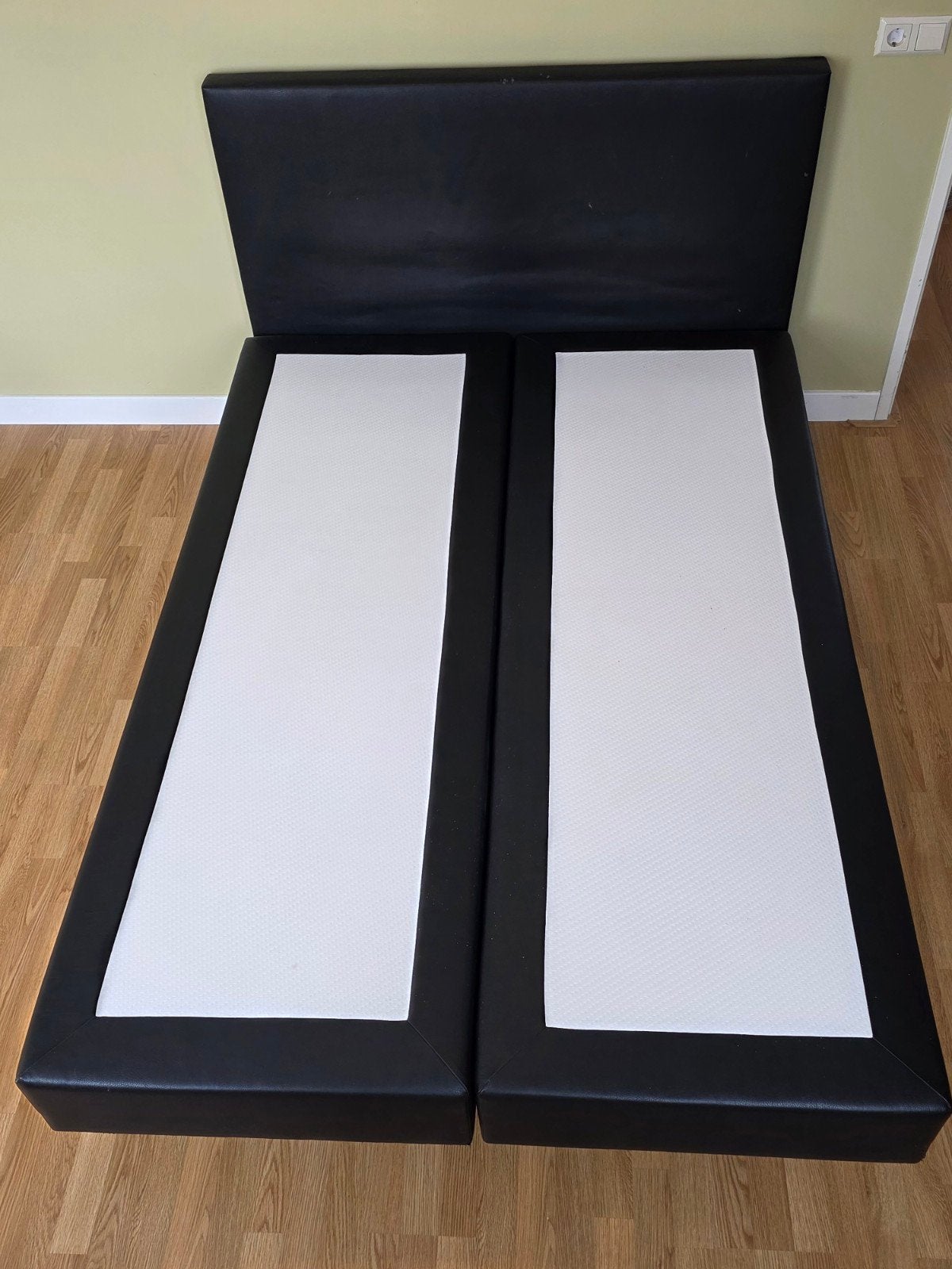 GRATIS: Tweepersoonsbed (140x200) - moet snel weg, Ophalen, Gebruikt, Tweepersoons, 140 cm