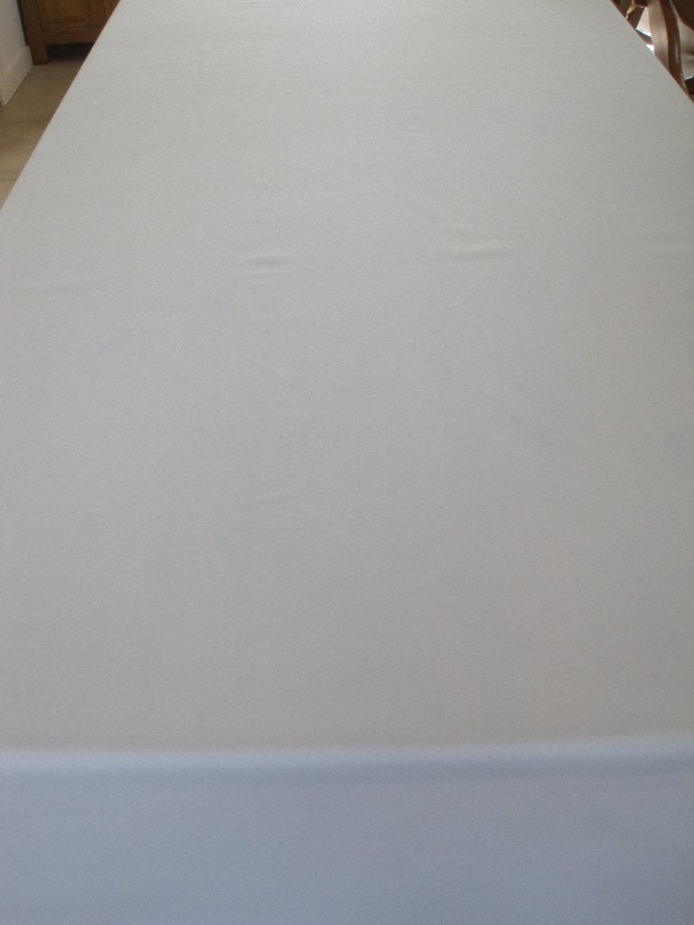Fraai groot wit tafelkleed 140 x 250 cm nieuw, Ophalen of Verzenden