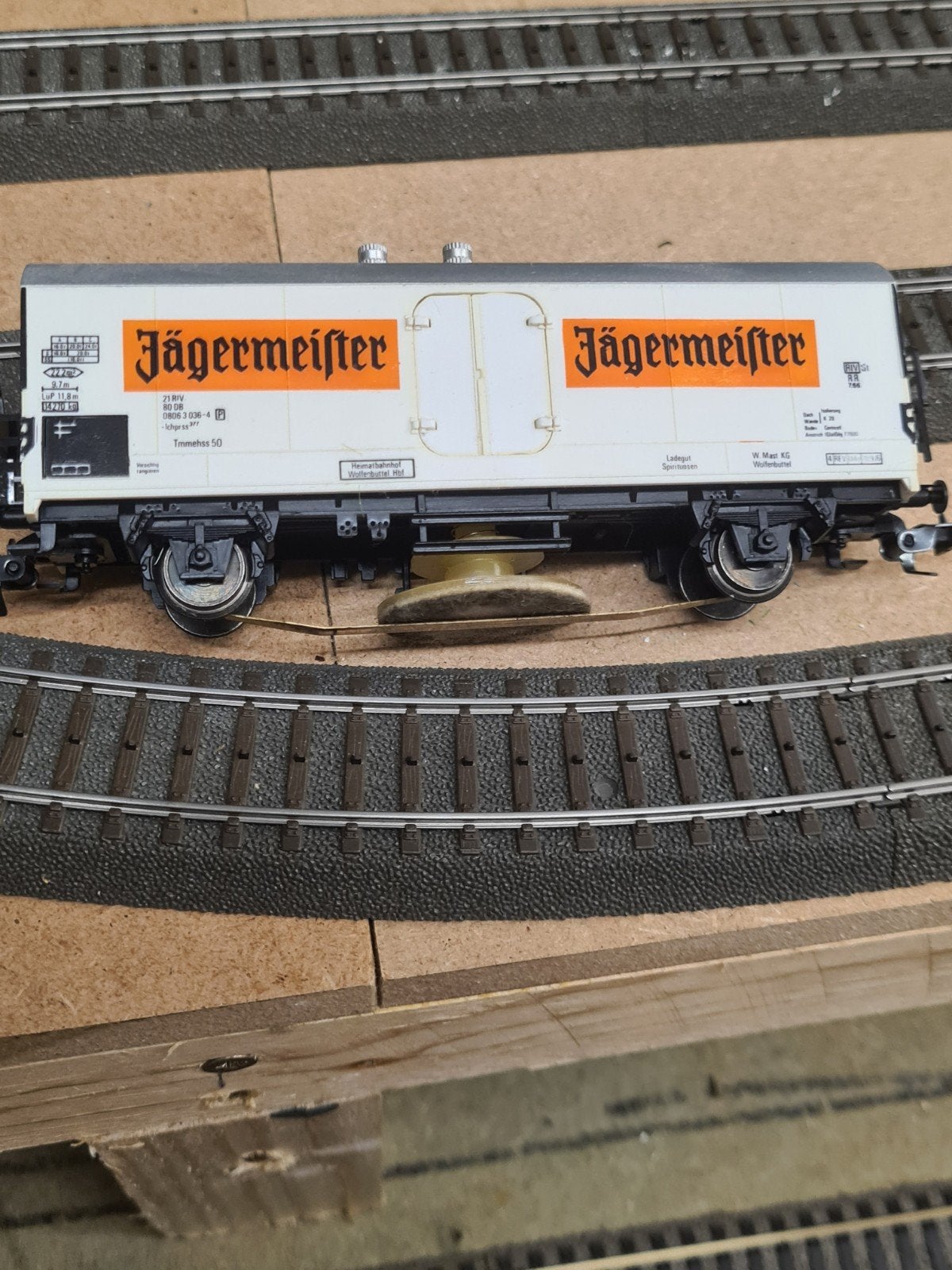 Jägermeister clean  Wagon - Modelspoorbaan, Hobby en Vrije tijd, Modeltreinen | H0, Ophalen of Verzenden, Gelijkstroom, Wagon