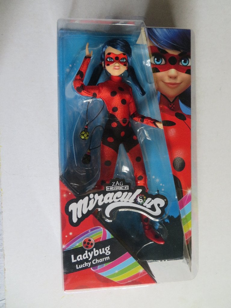 MIRACULOUS -- LADYBUG -- LUCKY CHARM, Ophalen of Verzenden, Nieuw, Barbie