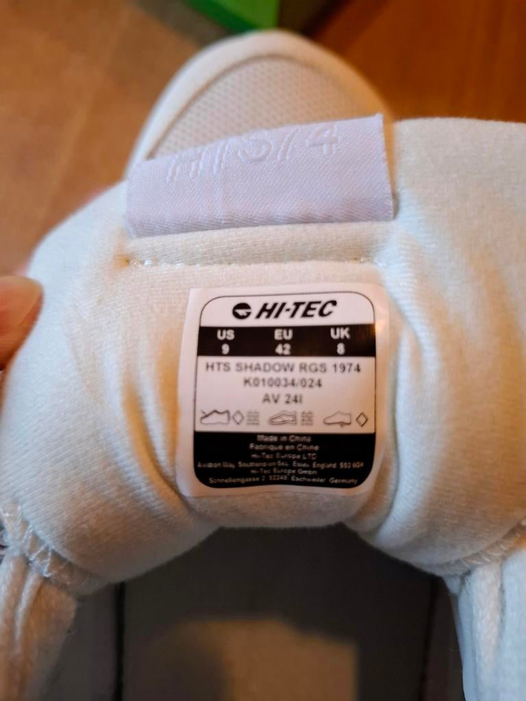 Hi-Tec Unisex HTS Shadow RGS 1974 Sneakers Wit, mt 42, Kleding | Dames, Schoenen, Ophalen, Wit, Sneakers of Gympen, Zo goed als nieuw