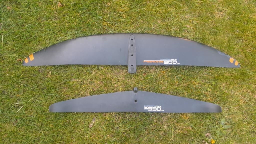 Starboard foil wing  900 frontwing 330 backwing windfoil, Watersport en Boten, Ophalen of Verzenden