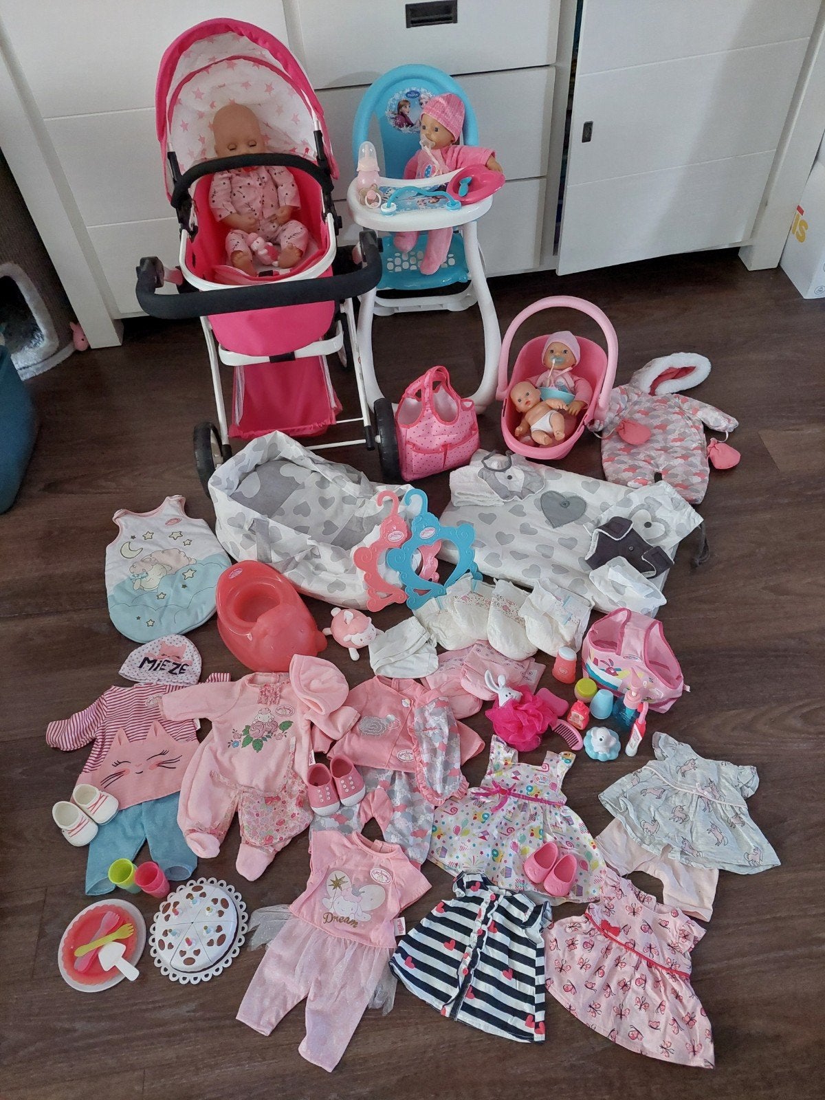 Grote uitgebreide baby poppen Annabel & Baby Born speelset, Ophalen, Zo goed als nieuw, Babypop