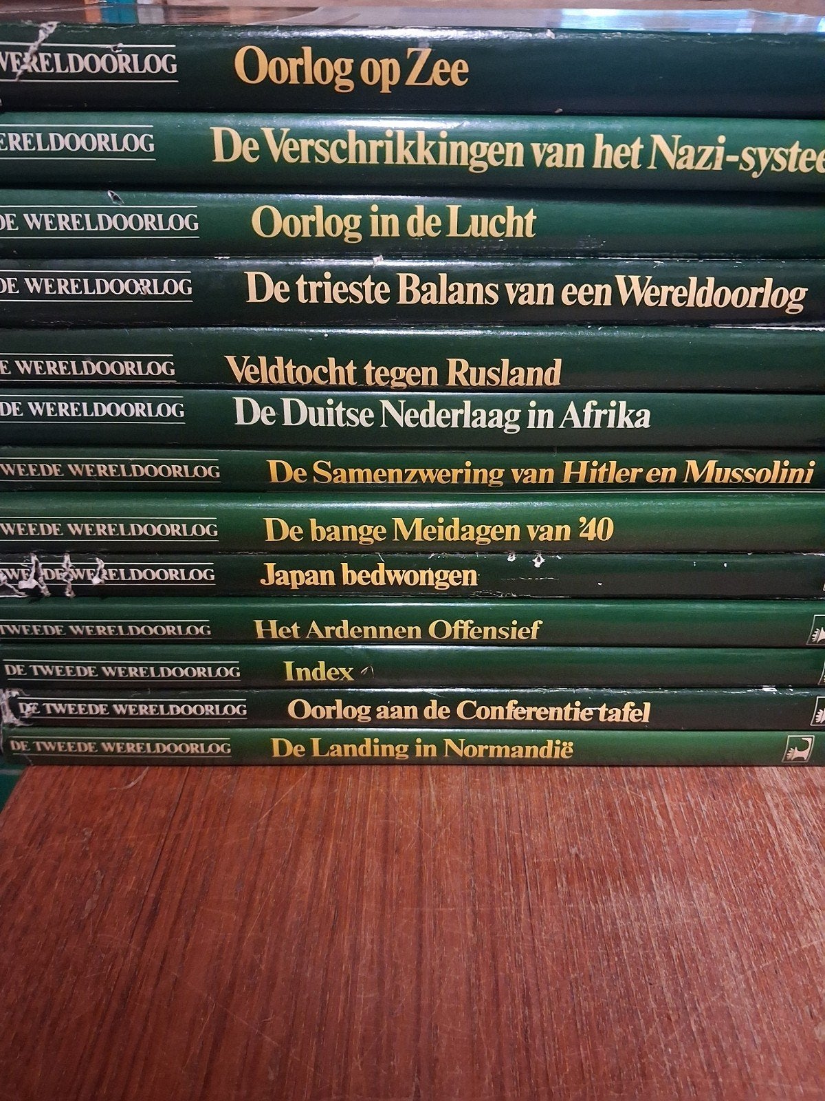 13 x Tweede Wereldoorlog boeken, Ophalen of Verzenden, Nederland, Boek of Tijdschrift