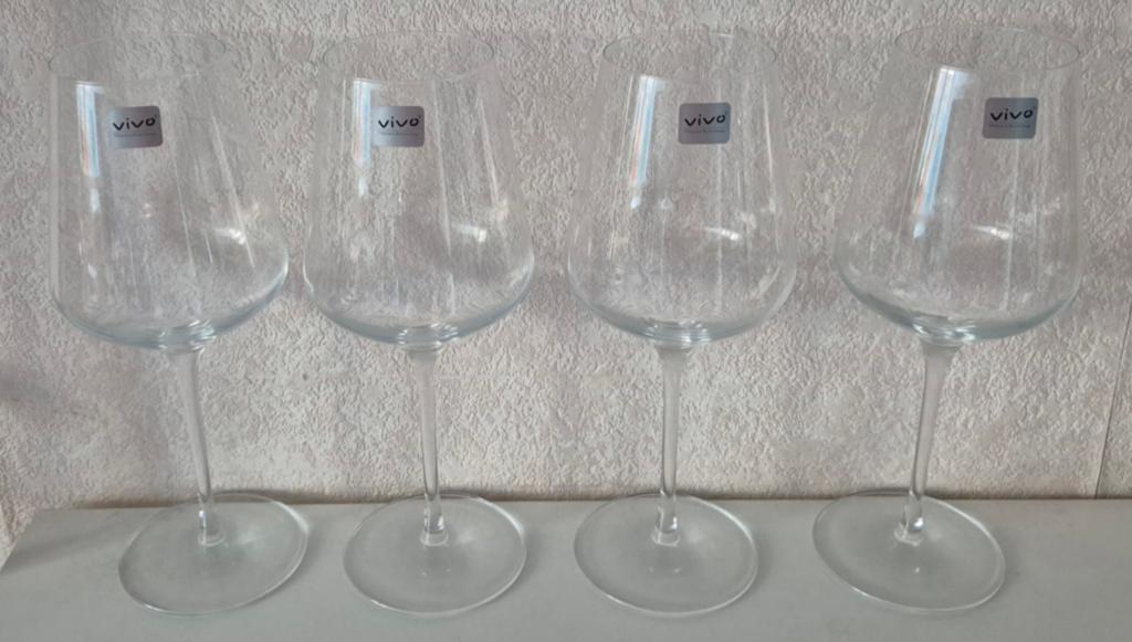 4 Vivo rode wijnglazen en 8 Vivo champagne glazen, Ophalen