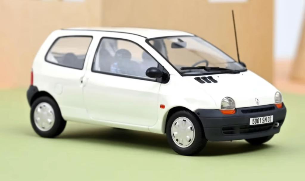 RENAULT TWINGO 1995 Wit LIMED. schaal 1/18 NOREV ref 185289