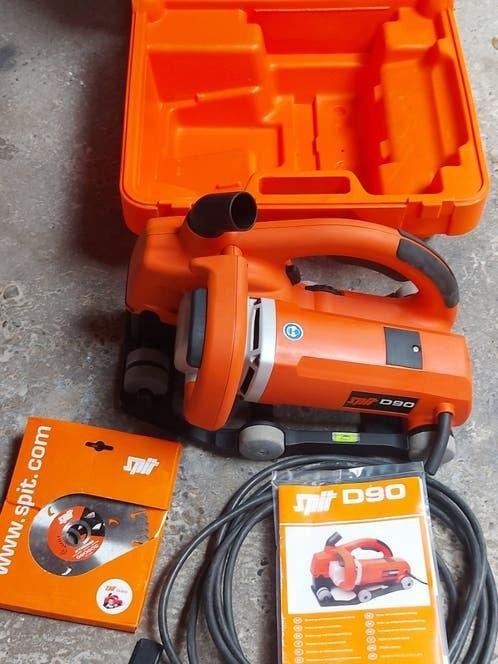 Spit d90 sleuvenfrees  2500w incl 2x zaagbladen, Ophalen, Zo goed als nieuw, 1200 watt of meer, 30 tot 70 mm