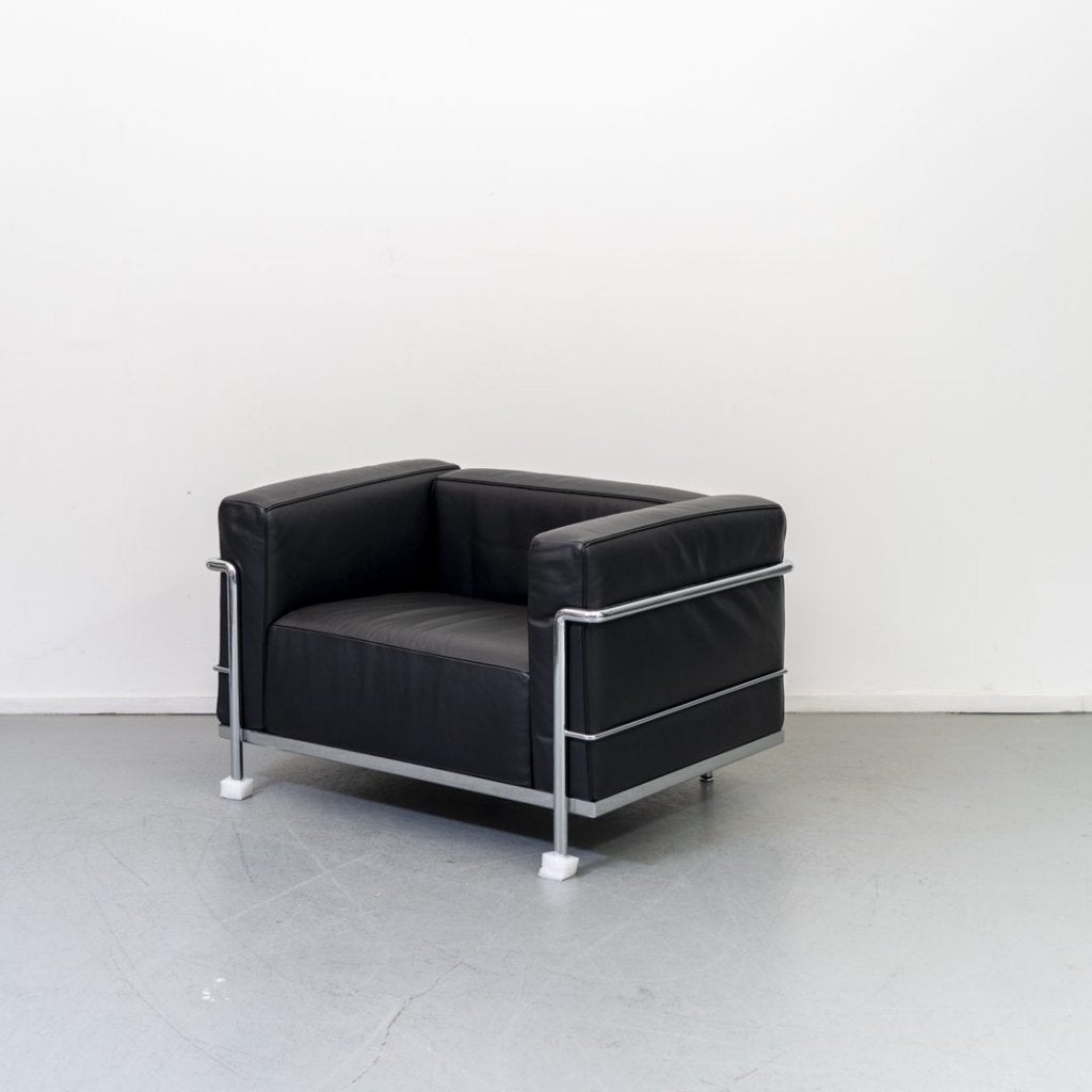 Cassina Le Corbusier LC3 Fauteuil Zwart Leer, Niet ingevuld, Zo goed als nieuw, Niet ingevuld, Niet ingevuld