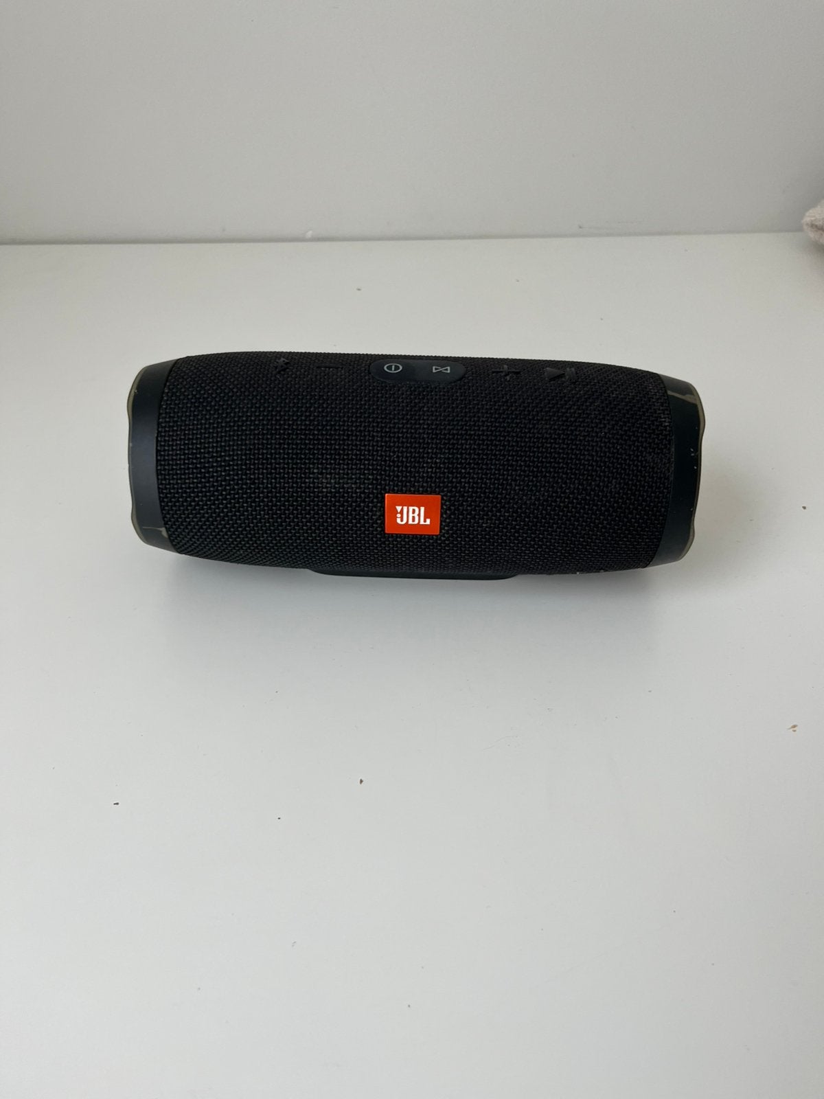 JBL charge 3 oplaadpoort defect, Audio, Tv en Foto, Luidsprekers, JBL, Verzenden, Overige typen, Niet werkend