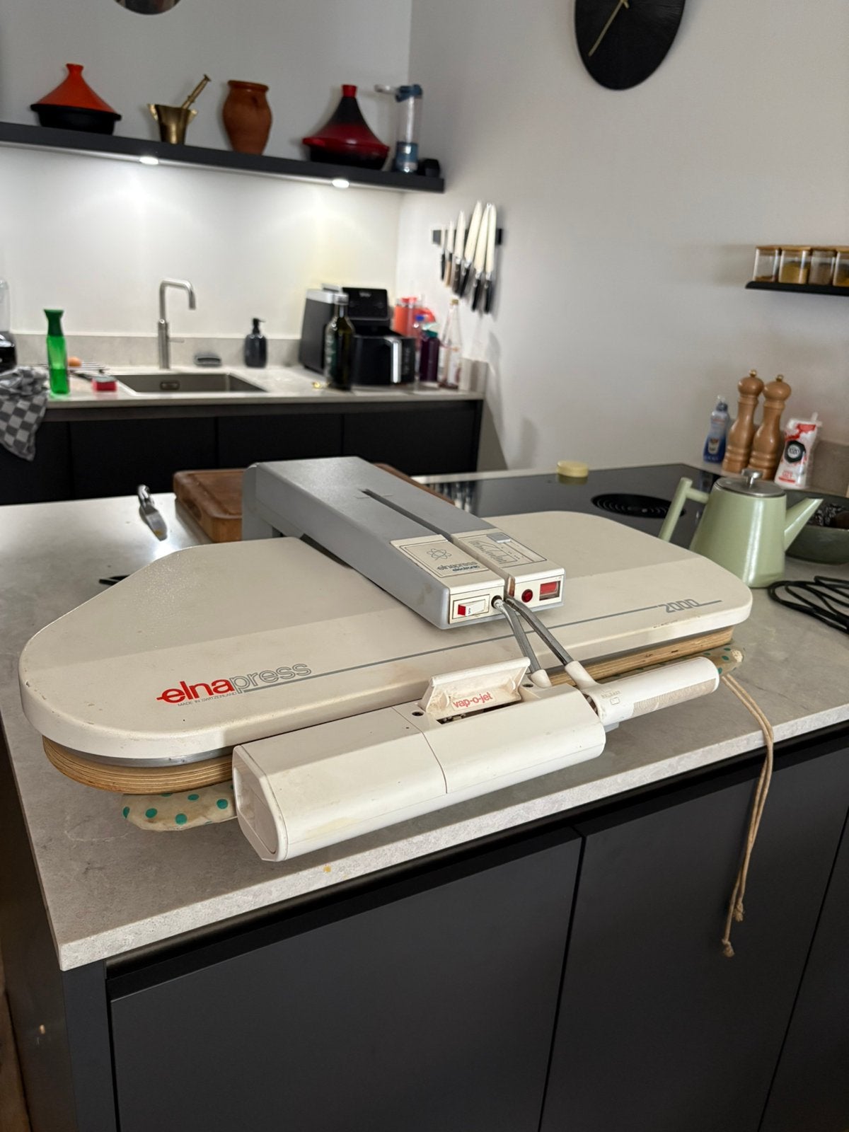 Elna press 2000 strijkmachine, Witgoed en Apparatuur, Ophalen, Zo goed als nieuw