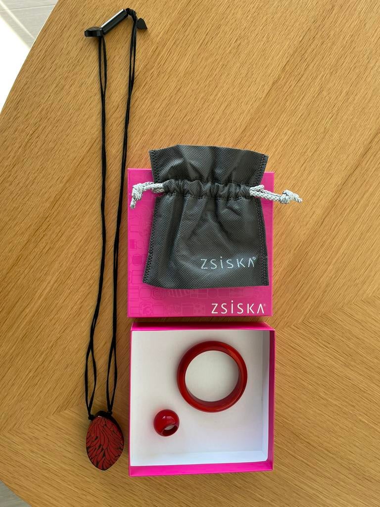 Zsiska rode set: ketting, ring, armband, Ophalen of Verzenden, Zo goed als nieuw, Rood, Overige materialen