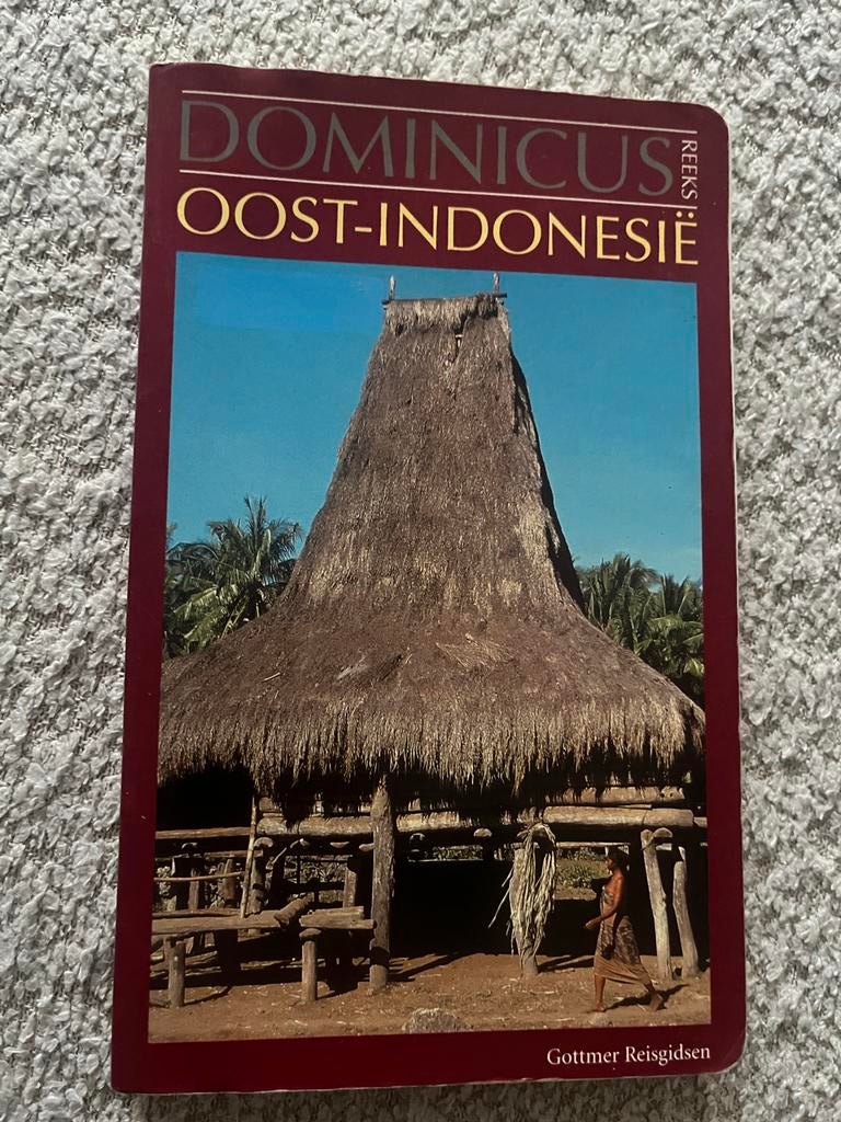 Dominicus Reeks: Oost-Indonesië Reisgids - Gottmer Reisgidse, Boeken, Overige merken, Ophalen of Verzenden, Zo goed als nieuw