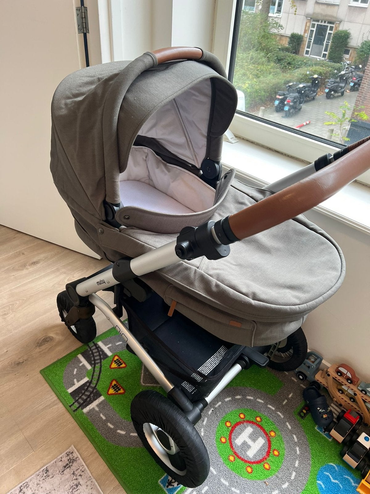 Foto 5 van Mutsy Nio Adventure Sea Green kinderwagen met accessoires