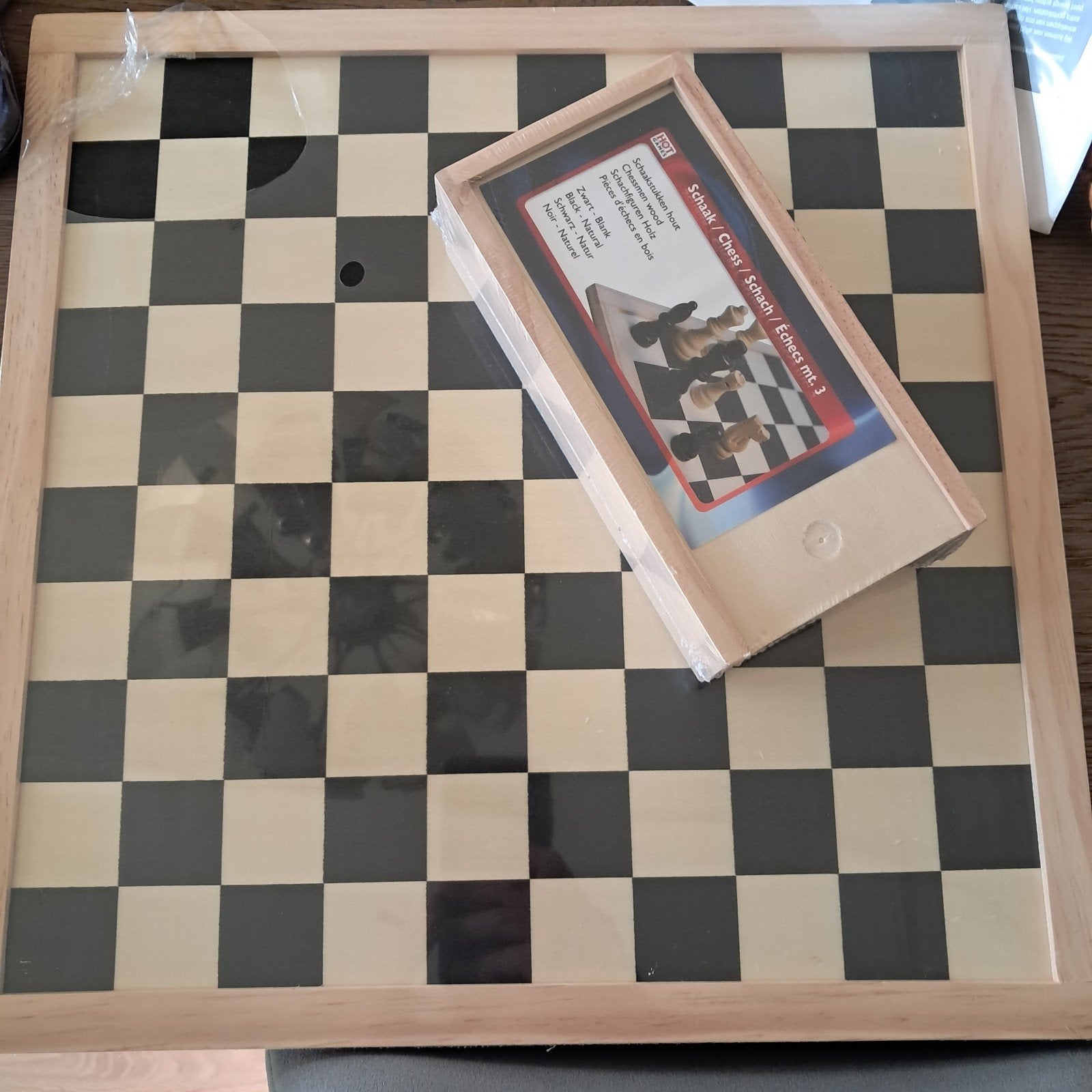 Schaakspel in seal, seal kapot, Een of twee spelers, Ophalen of Verzenden, Zo goed als nieuw