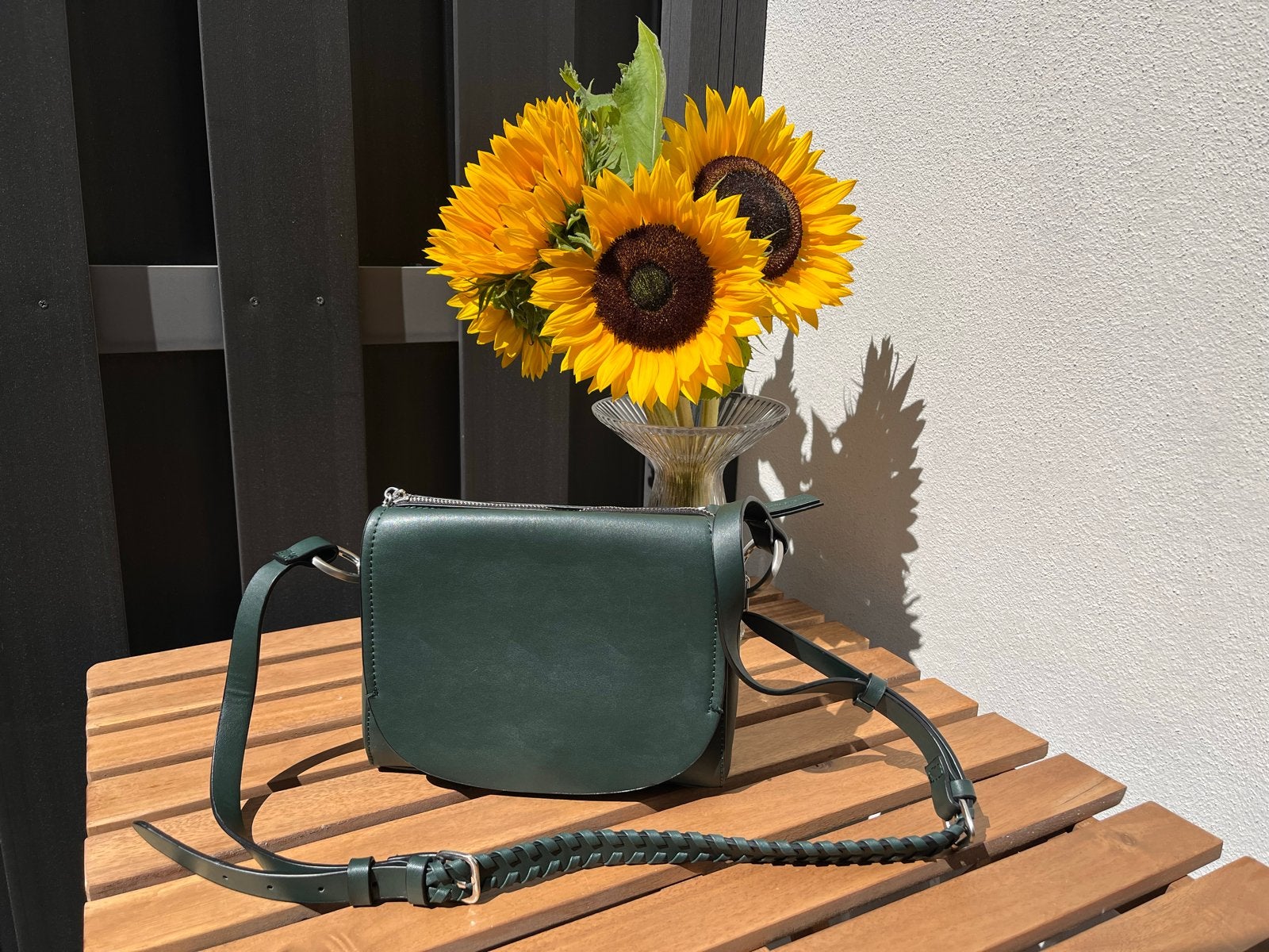 Emerald Crossbody Tas met Geweven Straps, Sieraden, Tassen en Uiterlijk, Tassen | Damestassen, Ophalen, Nieuw, Groen, Schoudertasje