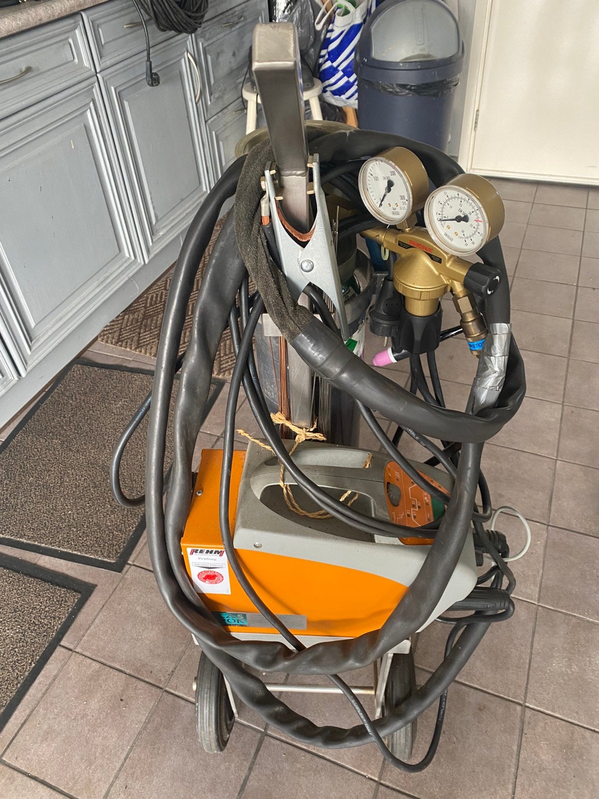 Rehm tiger 170 DC tig lasapparaat compleet met tig lasdraden, Ophalen, Zo goed als nieuw, 150 tot 250 ampère, Tig