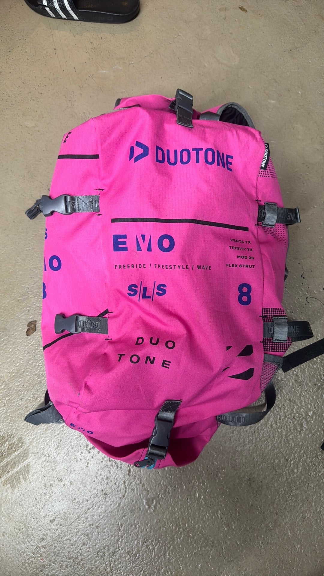 Duotone evo sls verschillende jaren  22 23 24 25, Watersport en Boten, Kitesurfen, Geen board, Ophalen of Verzenden, Zo goed als nieuw