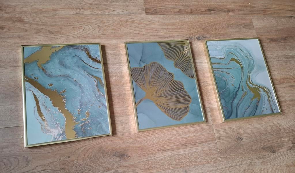 Set van 3 schilderijen met gouden accenten en frame 30x40, Ophalen